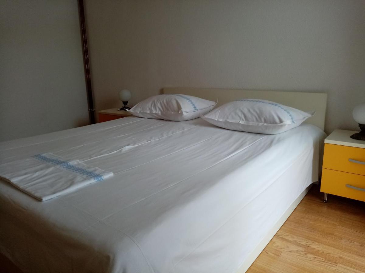 Apartments Iva Baška Voda Kültér fotó