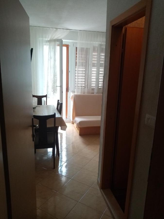 Apartments Iva Baška Voda Kültér fotó